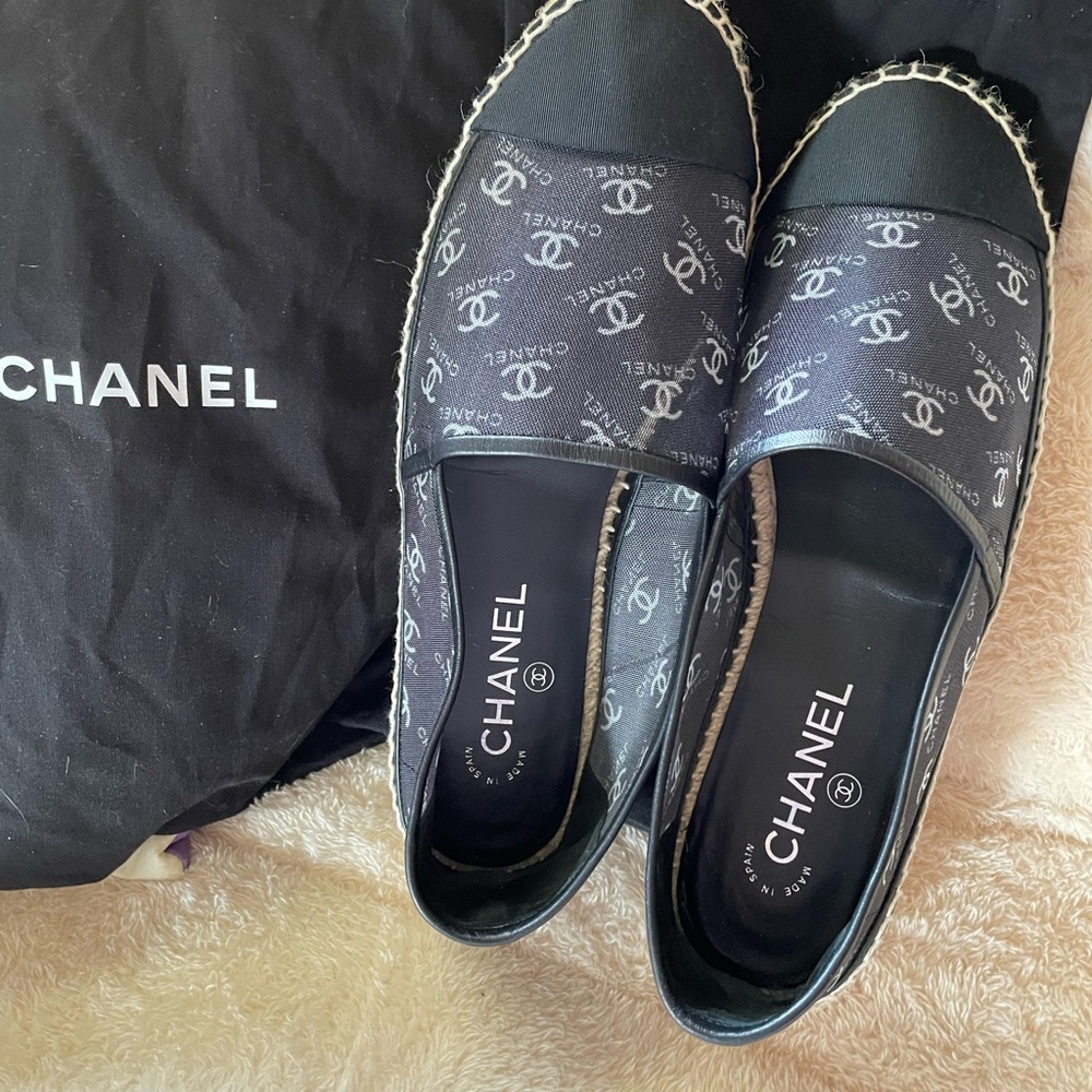 Gorgeous Authentic CHANEL Espadrilles